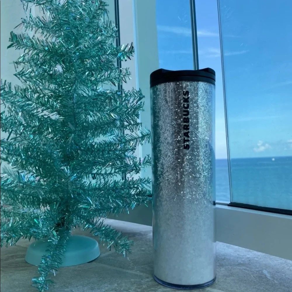 Starbucks holiday Christmas 2019 Tumbler - Picture 7 of 8